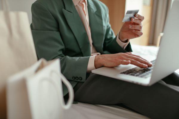 信用卡分期后可以一次性还清吗