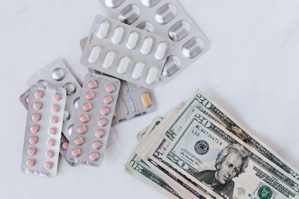 招商银行信用卡逾期实时扣款怎么取消，被起诉了怎么办