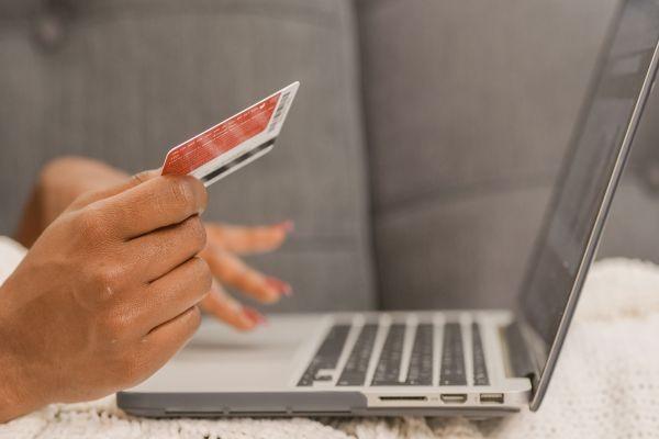 微粒贷催收发信息给家人